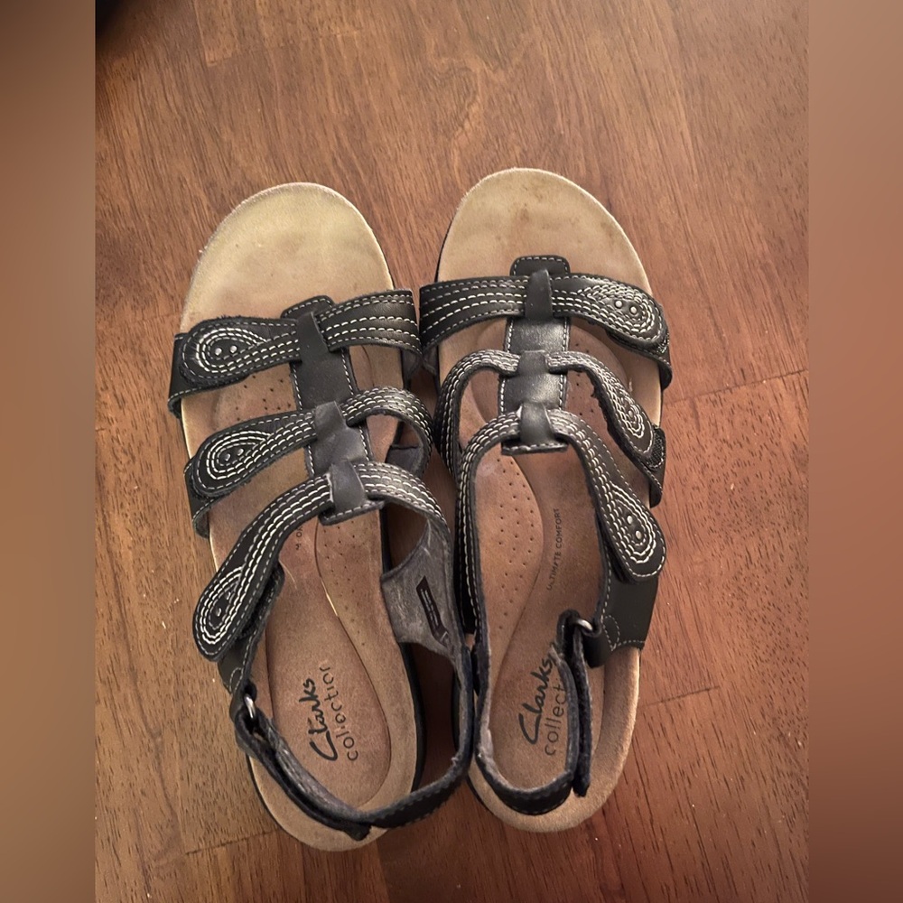 Clarks Women’s  Black Sandals Size 9